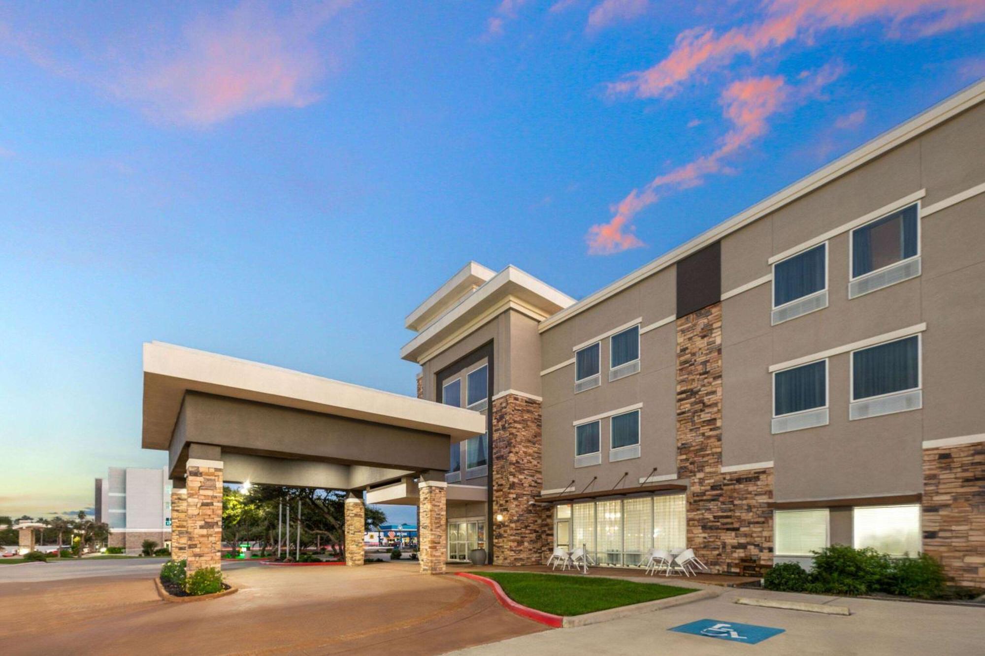 La Quinta By Wyndham Rockport - Fulton Hotell Exteriör bild